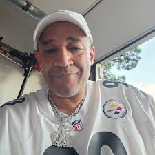 Who has access to the current New London Connecticut Brady list?