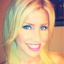 Martina Cade's Instagram, Twitter & Facebook