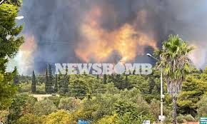 Τρία είναι αυτή τη στιγμή τα κύρια πύρινα μέτωπα στη φωτιά της βαρυμπόμπης, ενώ έγιναν 315 επεμβάσεις για απομάκρυνση πολιτών, ανακοίνωσε ο . Nkororuk6tjt9m