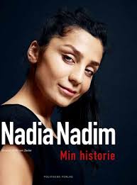 Idag spelar hon i danska fotbollslandslaget och är snart färdigutbildad läkare. Nadia Nadim Af Miriam Zesler Nadia Nadim I Samarbejde Med Miriam Zesler Bog Ide