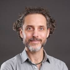 Nick Black organises his Ascend dinners that bring together small groups…