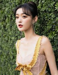 Nữ diễn viên đã cứu vãn thảm họa "Thiên long bát bộ" 2021