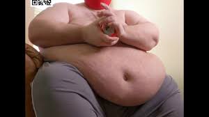 熊巨兽，打着强大的嗝！6 4“， 705+ 磅 Superchub