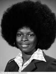 Iris Davis's Instagram, Twitter & Facebook