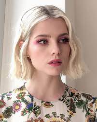 What Better Way To Change Up Your Look For Spring Than With A New Hair Color Here The Coolest Celebrity Approved H Grunge Hair Makeup Looks Short Blonde Hair