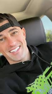 Derek Sturdevant's Instagram, Twitter & Facebook