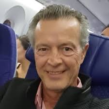 Consultor inmobiliario Eduardo Barton