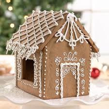 Decorating With Royal Icing Flourish King Arthur Flour S Blog Gingerbread House Cookies Gingerbread House Designs Christmas Gingerbread House