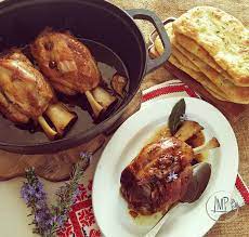 Vi consiglio naturalmente anche di guardare il video all'inizio della ricetta, per avere una visione ancor più dettagliata della ricetta. Stinco Di Maiale Alla Birra La Ricetta La Maggiorana Persa