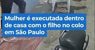 Mulher é executada dentro de casa com o filho no colo em São Paulo #shorts #balançogeral
