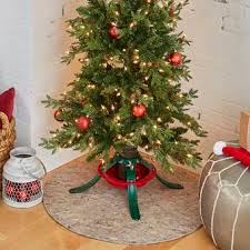 The stand can hold a tree up to nine feet tall for a versatile way to enjoy your holiday decorations. Dyno Seasonal Solutions St Nick S Choice Pivot Point Tree Stand Reviews Wayfair