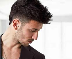 7 capelli corti uomo ricci. Tagli Capelli Uomo 2018 Domina La Barba Il Ciuffo E Sfumature Forum Del Parrucchiere Eccellente