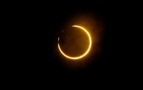 Наса заявляє, що не всі зможуть побачити кільцевий сонячне затемнення виникає, коли місяць проходить між землею і сонцем. Wuvmio7n Y2zlm