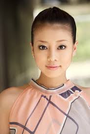 Japanese hairstyles for girls all have the same basic structure. Japanese Hairstyles For Women