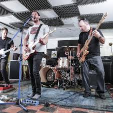 IndyStar Sessions welcomes the band Bullet Points