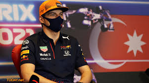 Op de tijdelijke camping is plaats voor tenten en hutjes voor gezinnen. Samenvatting Eerste Vrije Training Bakoe Max Verstappen Snelste Tijd Mercedes Ver Achterop Gptoday Net