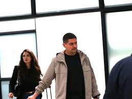 Джизъса и Руди Гела сред първите пристигнали от Дубай 🤣🤣