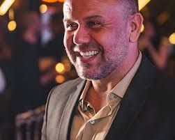 Rai Meirelles celebra a estreia nas quatro décadas com superfesta no  Palatium Lounge