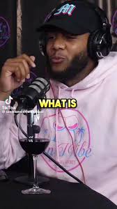 Top Favorite White Girl Song: Blank Space by Taylor Swift