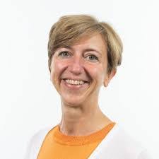 Ana Monfort's Instagram, Twitter & Facebook