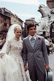 American Actress Candice Patricia Bergen Looked Gorgeous In A Long Sleeve Wedding Gown When She Married French Celebrity Bride Vintage Bride Celebrity Weddings