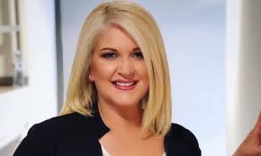 Παραμονή χριστουγέννων σήμερα και το style me up το γιόρτασε με ένα ξεχωριστό επεισόδιο. Xara Berra Den Fantazeste Poses Synaylies Akyrwse Logw Karantinas Video Gossip Tv Gr