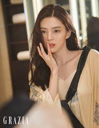 She has starred as a main cast in the korean television series money flower (2017), 100 days my prince (2018). Han So Hee Photo Gallery í•œì†Œí¬ Hancinema
