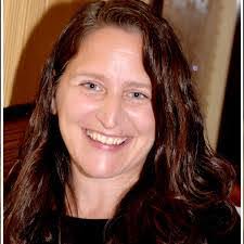 Denise Aslin's Instagram, Twitter & Facebook