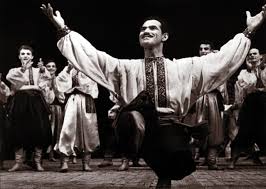 До києва його родина потрапила у 1944 році, повертаючись з евакуації. 90 Richnij Chapkis Odruzhivsya Z Molodshoyu Na 52 Roki Rovesniceyu Svoyeyi Vnuchki Foto Radio Trek