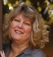 Small Review: Author Interview: Robin LaFevers + Giveaway (US)