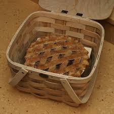 Amish handmade large square double pie carrier basket amishbaskets $ 92.95 free shipping add to favorites pie carrier basket teaberrywoodproducts $ 67.00 free shipping add to favorites casserole carrier, insulated carrier, pie carrier, pot luck, picnic carrier. Pie Basket Peterboro Two Pie Basket With Solid Lid And Tray