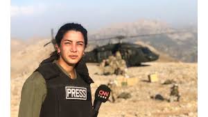 Türkan şoray ve emel sayın'ın estetiksiz fotoğrafları yeşilçam'dan günümüze kadar takip eden sevenlerini hayrete düşürdü. Medya Camiasinda Bir Millet Iki Devlet Cumlesinin Yer Yuzunde Vucut Bulmus Hali Siyaset Bilimci Ulker Piriyeva Birecikte