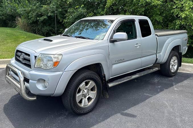 Exterior profile of the factory-standard 2008 Toyota Tacoma, AI generated