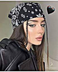 Hillary Ricketts Bolivar (hillaryricketts)