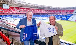 Последние твиты от nous somme olympique lyonnais (@gones69007). Teddy Smith Devient Le Partenaire Officiel De L Olympique Lyonnais Sport Strategies
