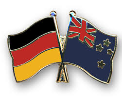 Im jahre 1830 wurde ein neuseeländisches handelsschiff in australien beschlagnahmt, weil es ohne flagge in australischen gewässern gesegelt war. Freundschafts Pin Deutschland Neuseeland Fahne Freundschafts Pin Deutschland Neuseeland Nationalflagge Flaggen Und Fahnen Kaufen Im Shop Bestellen