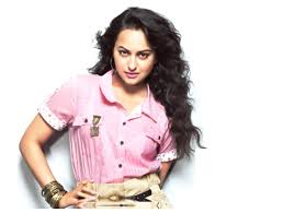 Image result for yami gautam in action jackson blue saree