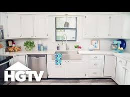 How To Paint Kitchen Cabinets Hgtv Youtube Painting Kitchen Cabinets Kitchen Cabinet Design Kitchen Cabinets
