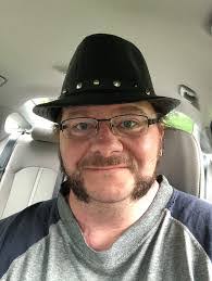 Lea Brock's Instagram, Twitter & Facebook