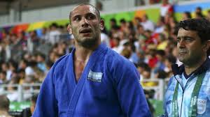 La medallista dorada paula pareto y emmanuel lucenti accedieron este viernes a sendas plazas en judo y estarán en los juegos olímpicos de tokio, que comenzarán en julio venidero, por su ubicación en el ranking mundial de la federación internacional (ijf). Emmanuel Lucenti Varado En Georgia Estamos Angustiados Y Preocupados Por No Poder Volver A Argentina Y Mas La Voz Del Interior