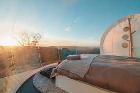 Australia S First Bubble Tent Tucked Away In The Bubble Tent Tent Glamping Hotel World
