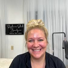 Stephanie Schuh's Instagram, Twitter & Facebook