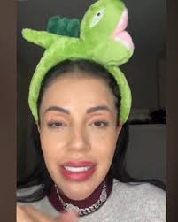 Family Time 💙💛💙💛 @yarazaya I'm hoping that Mylah doesn't pick up her  momma's shopping habits 🤣🤣. #tlc #90dayfiance #joviandyara  #happilyeverafter #shopping #mygirls #girldad #90dayfiancepillowtalk  #90dayfiancehappilyeverafter #shopper