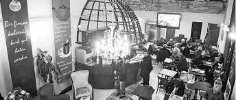 Bir Milyon Sosyal Medya Gonderisi Inceleyen Ekip Universiteden Ayrilip Eyup Te Kiraathane Acti Universite Sosyal Medya