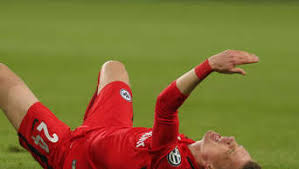 Wie sich jetzt herausstellte, hat sich der finnische nationalkeeper eine verletzung an der rechten achillessehne zugezogen. Hradecky Russ Und Co Einfach Nur Weltklasse Eintracht