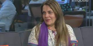 Daisy may queen marcela maría delorenzi, better known by her stage name daisy may queen, is an argentine radio host, television presenter, and writer. La Radical Transformacion De Daisy May Queen Me Libere De La Esclavitud Del Sexo Infobae