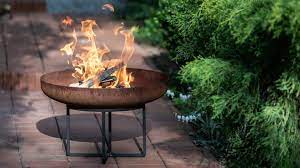 A highly imaginative design, this unique fire basket displays intricate flag and bald. Best Fire Pits 2021 The Best Fire Pits For Your Garden From Just 37 Expert Reviews