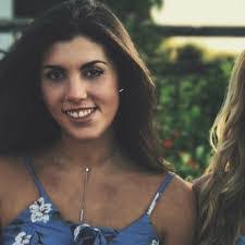 Amanda Blume's Instagram, Twitter & Facebook