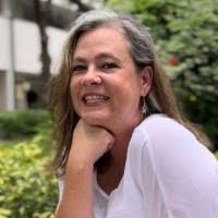 Jennifer Rasp's Instagram, Twitter & Facebook