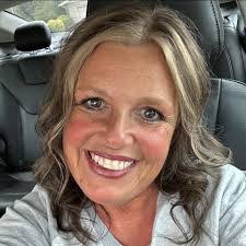 Gretchen Freeman's Instagram, Twitter & Facebook